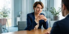 Erfolgreich und selbstbewusst verhandeln: Tipps für Gehalts- und Projektgespräche